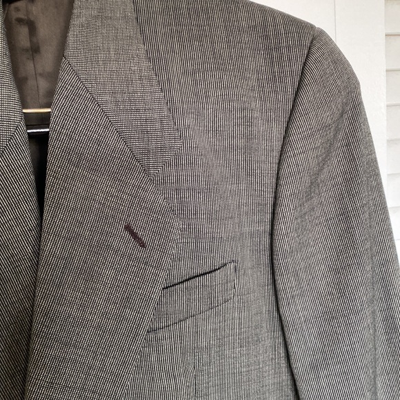 Giorgio Armani Le Collezioni Saks Fifth Avenue gray wool blazer - Picture 7 of 9